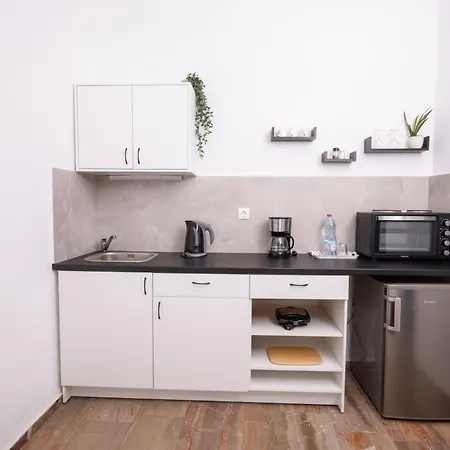 Bella Vista Lägenhetshotell Pelekas