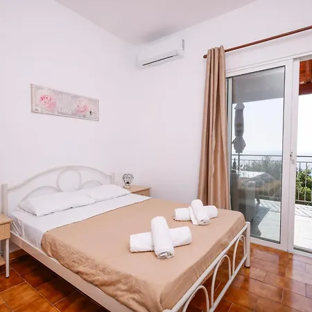 Lägenhetshotell Bella Vista 3*