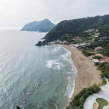 Bella Vista 펠레카스