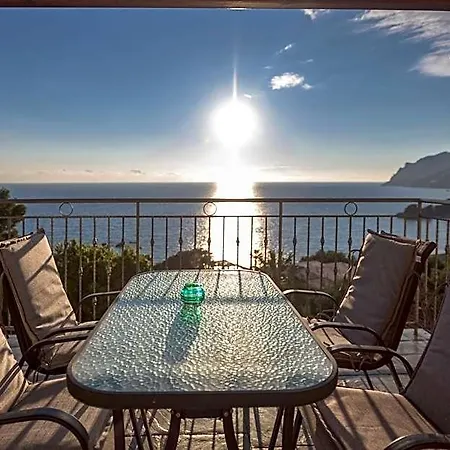 Ξενοδοχείο με διαμερίσματα Bella Vista Πέλεκας