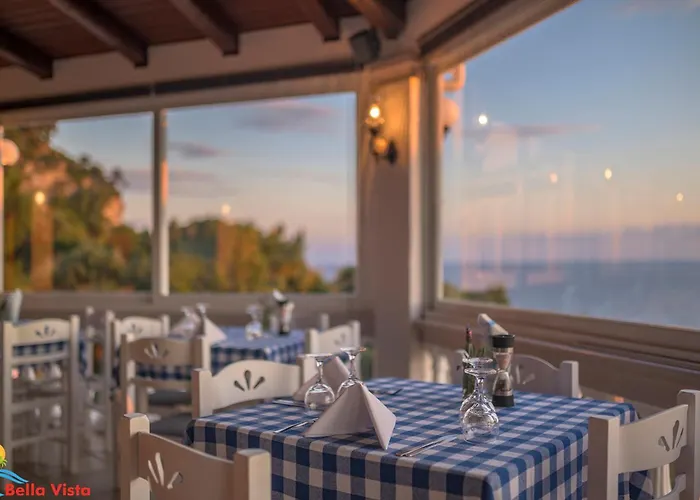 Bella Vista 3* Pélekasz